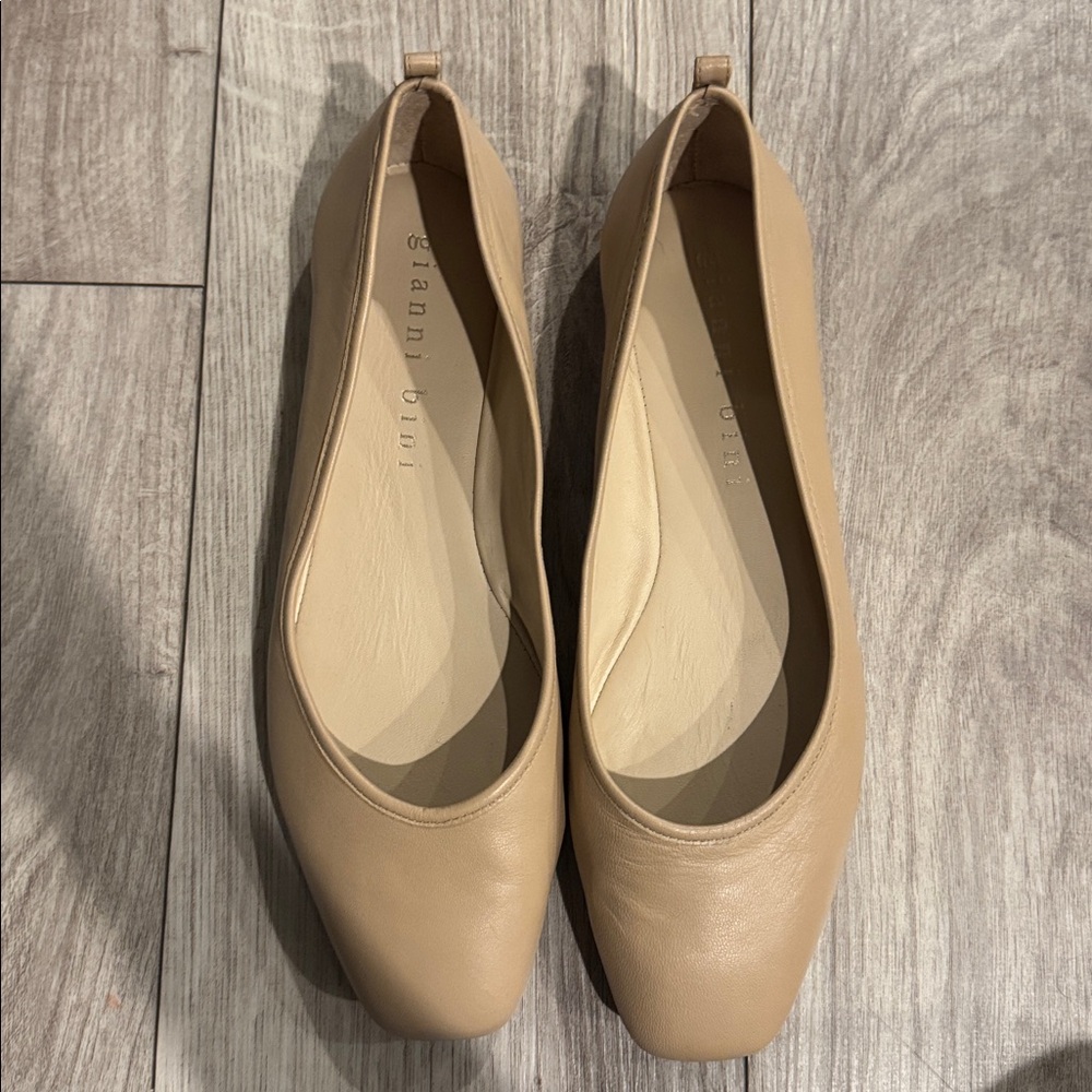 Gianni Bini Beige Leather Ballet Flats